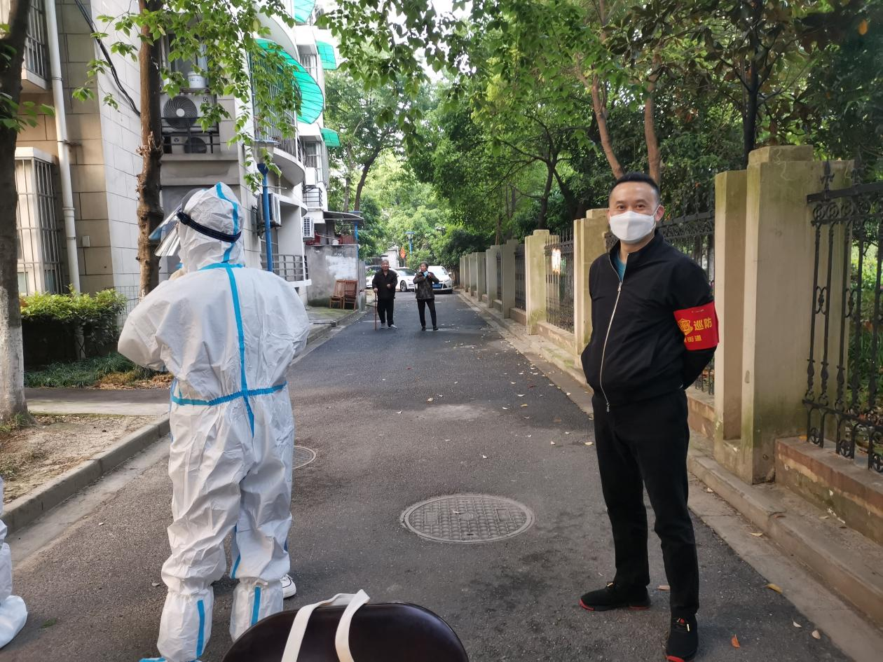 浙江建華集團(tuán)黨員、員工積極協(xié)助參加核酸檢測(cè)工作