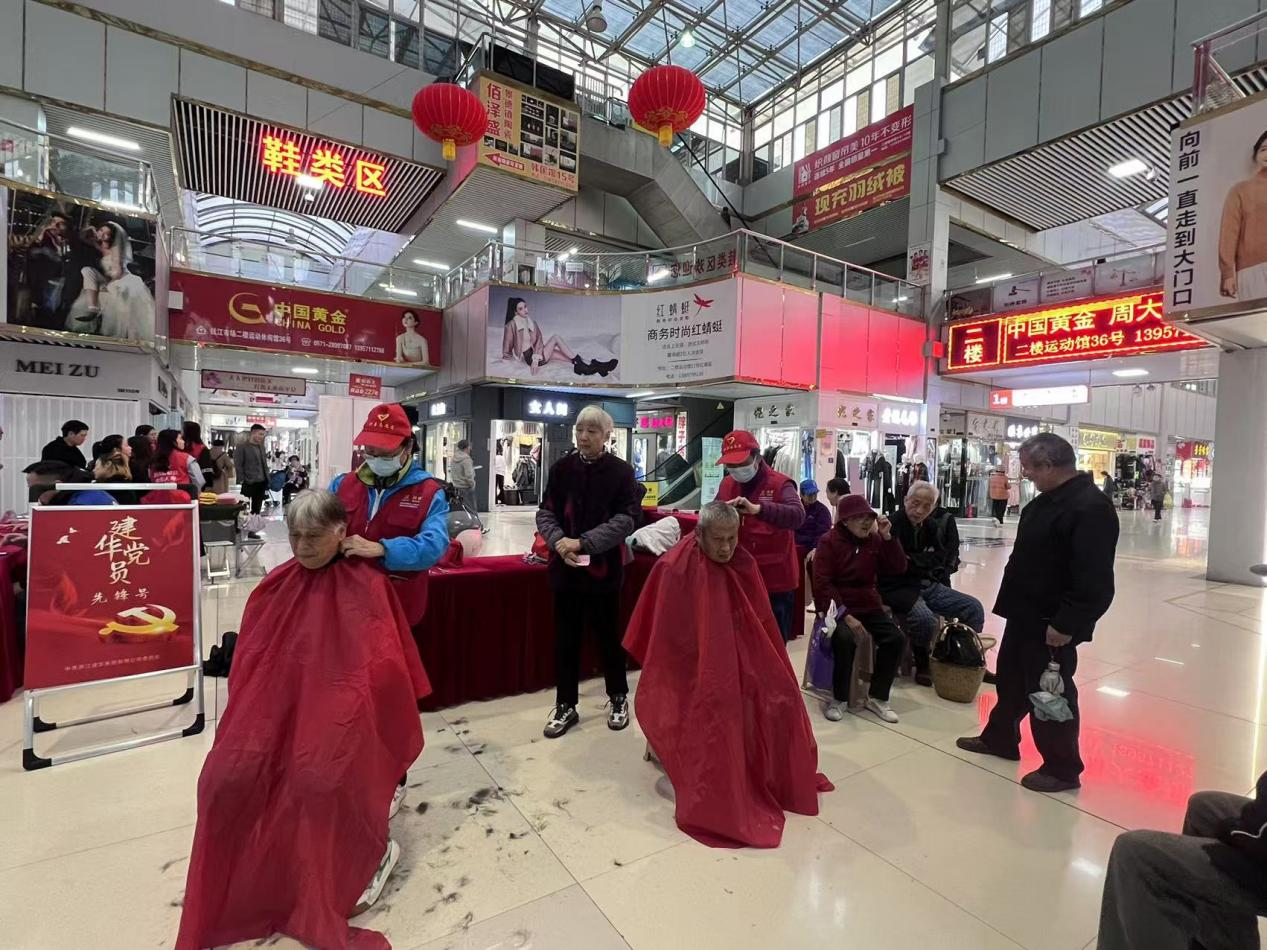 公益不打烊，情暖每月時(shí)光